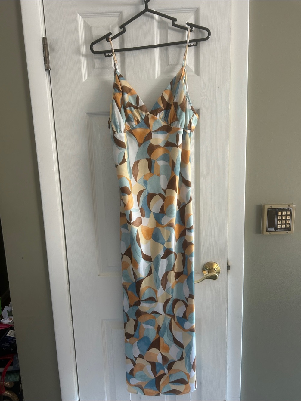 ABERCOMBIE & FITCH SATIN GEOMETRIC MULTICOLOR MIDI ADJUSTABLE DRESS SIZE M